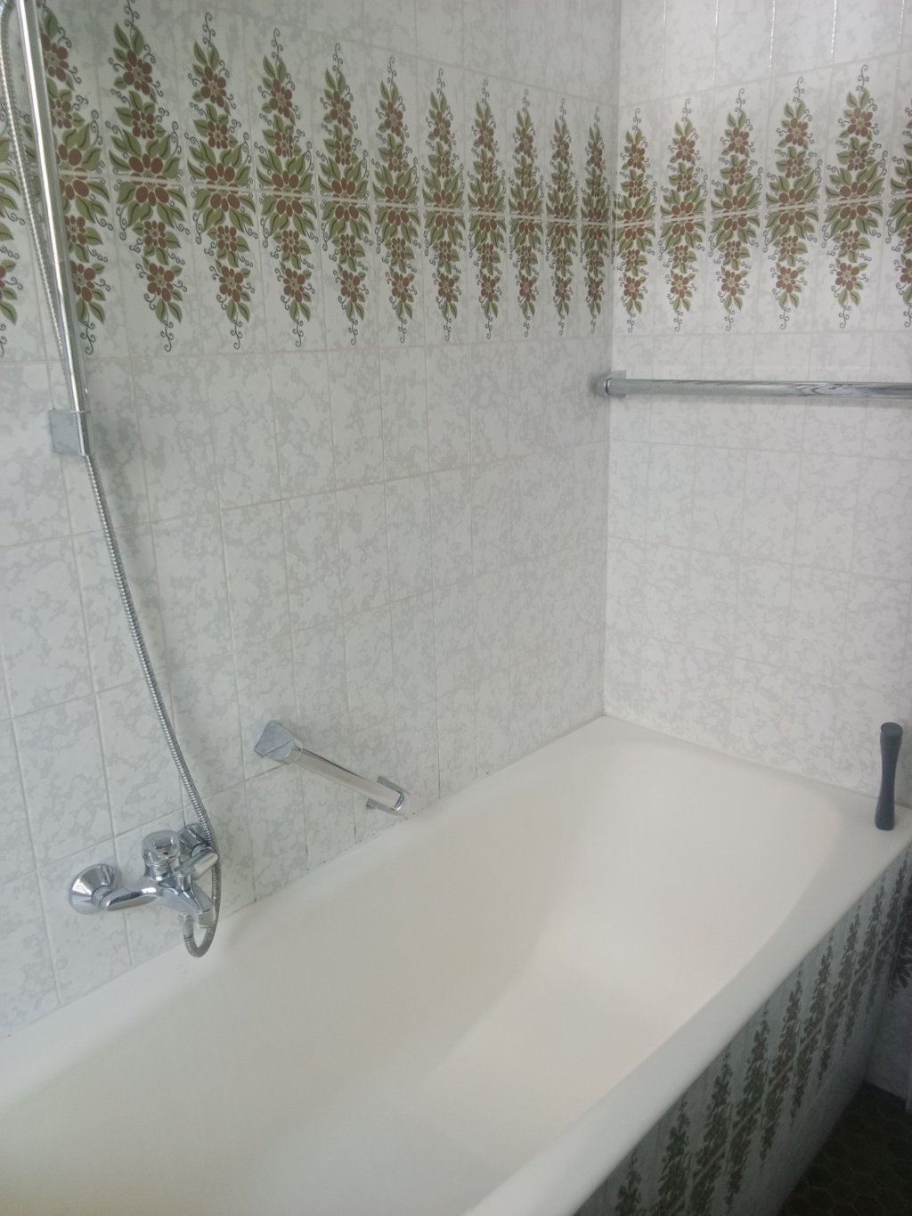 Traumhafte 1 Zimmer Wohnung (Altbau) in Düsseldorf Pempelfort für 4 Monate – 40479 Düsseldorf Pempelfort – Vorschaubild 3
