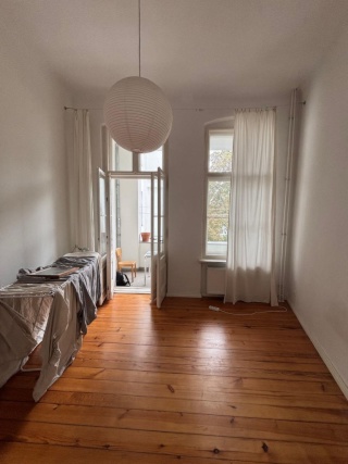 Unmöblierte Wohnung zur Untermiete/Unfurnished short term sublet — photo 1