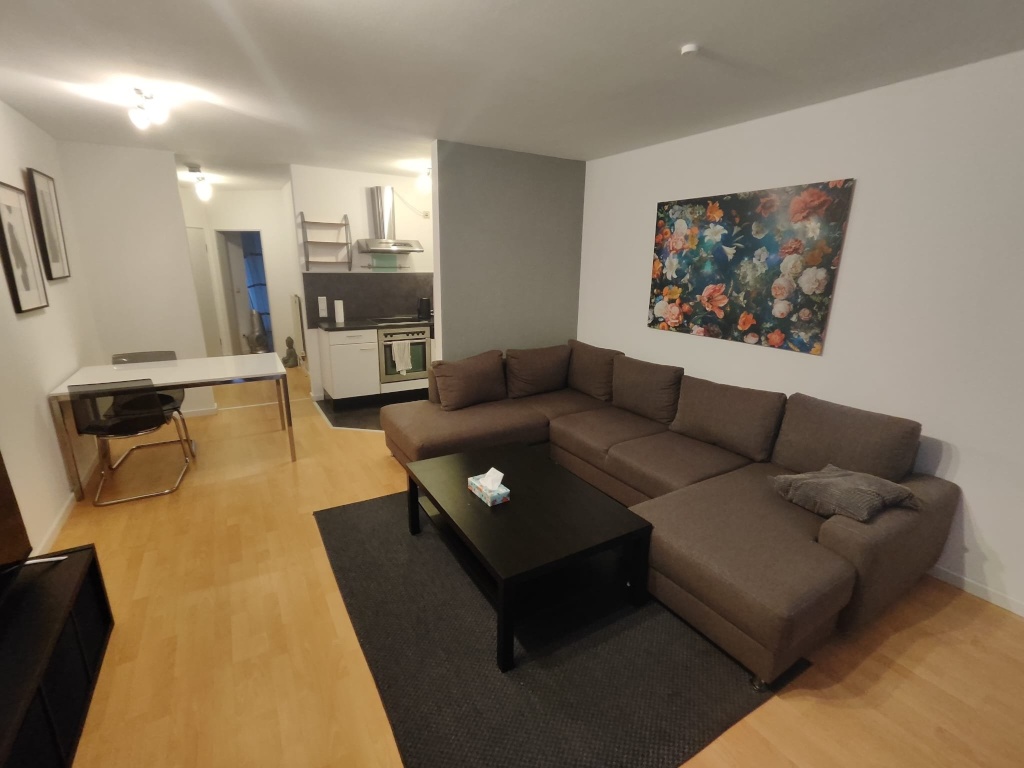 Bezugsfertige möblierte Zwei-Zimmer Wohnung in Köln Altstadt-Nord – ideal auch für Studenten, kurzfristig verfügbar – 50668 Köln Altstadt-Nord – Bild 1 von 9