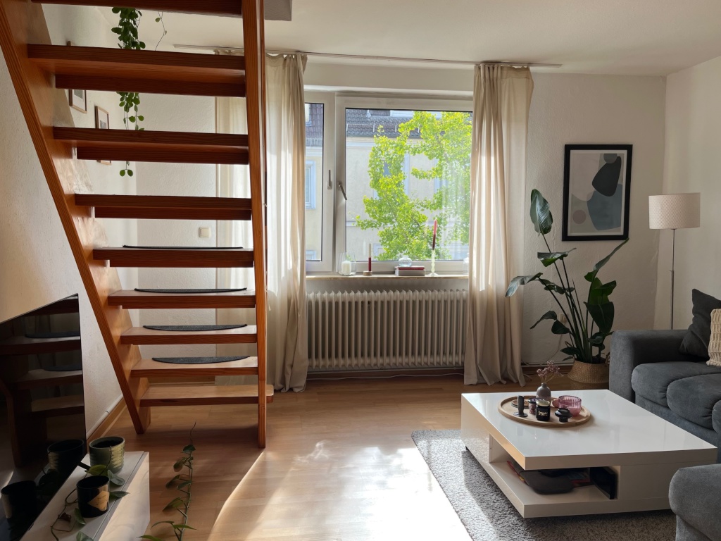 Helle Maisonette-Wohnung zu Untermiete