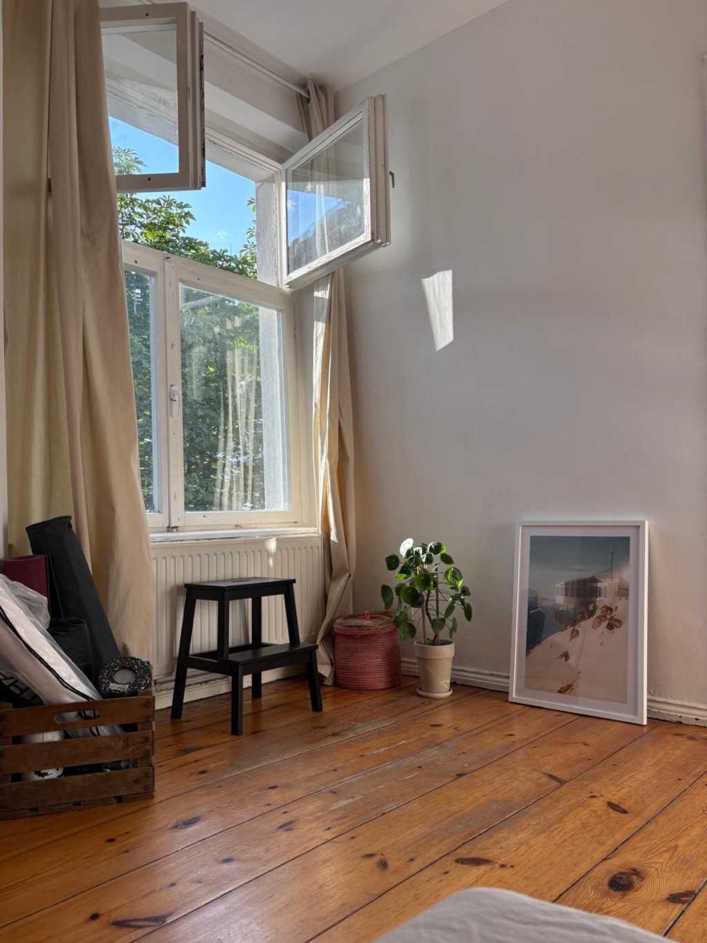 Flat Friedrichshain Schreinerstraße 50 - Fenster Schlafzimmer