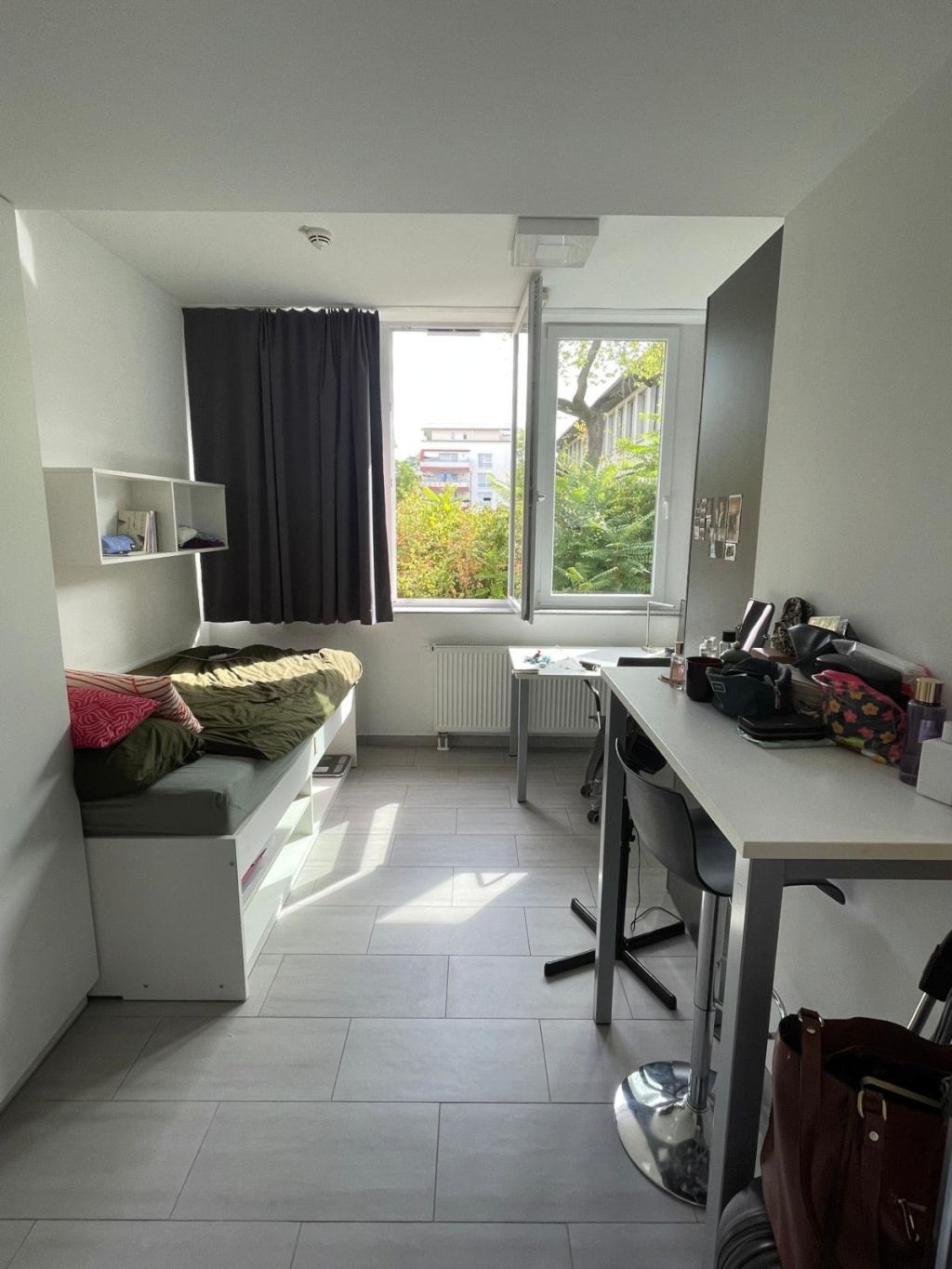 Modernes Studio bei Yugo Elementum (Studio S Silver) – Nachmieter/in gesucht (ab 01.10.2026)