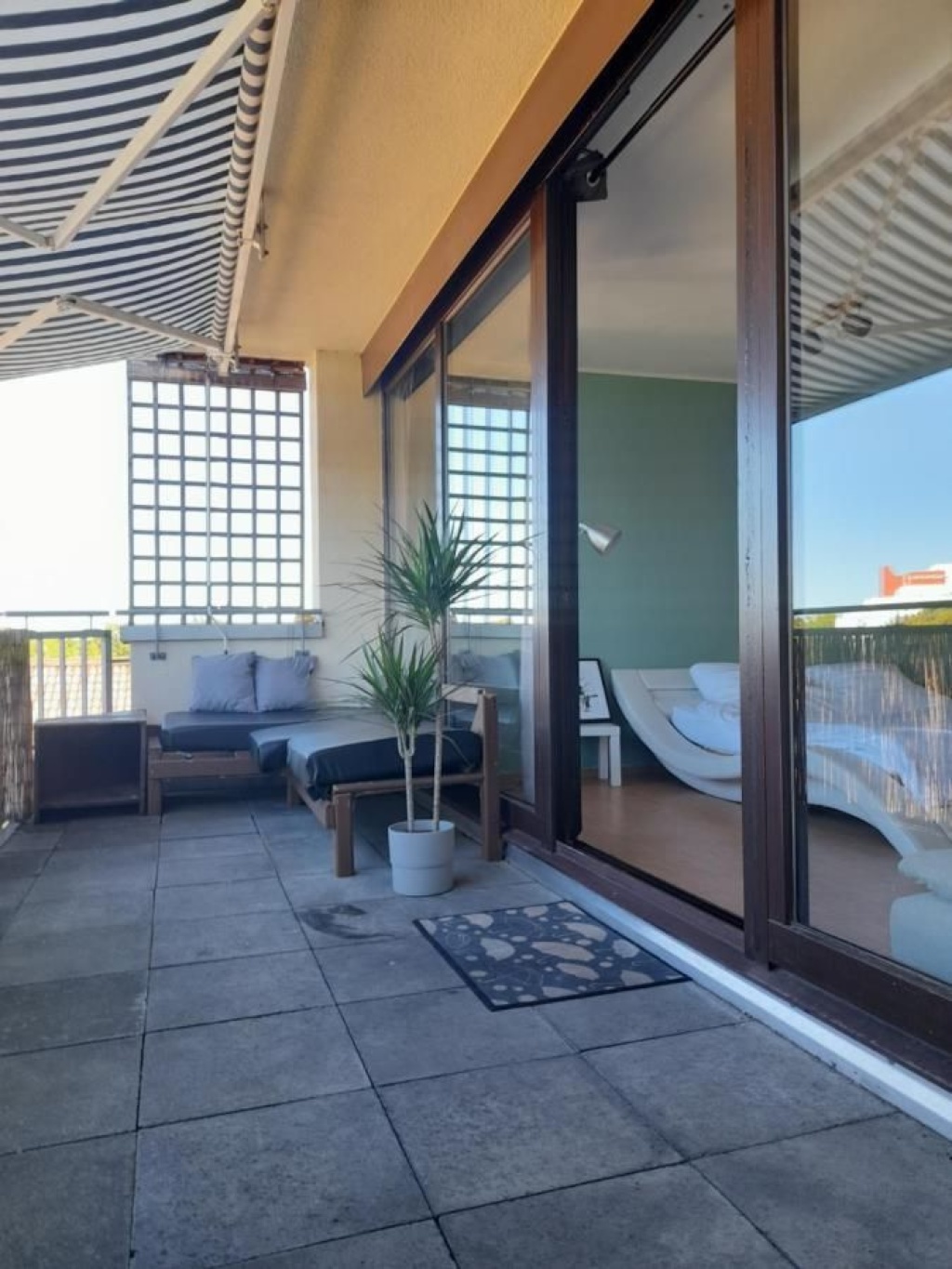 Helles und wundervolles Studio Apartment in Koblenz – Potsdamer Straße, 56075 Koblenz Karthause – Vorschaubild 2