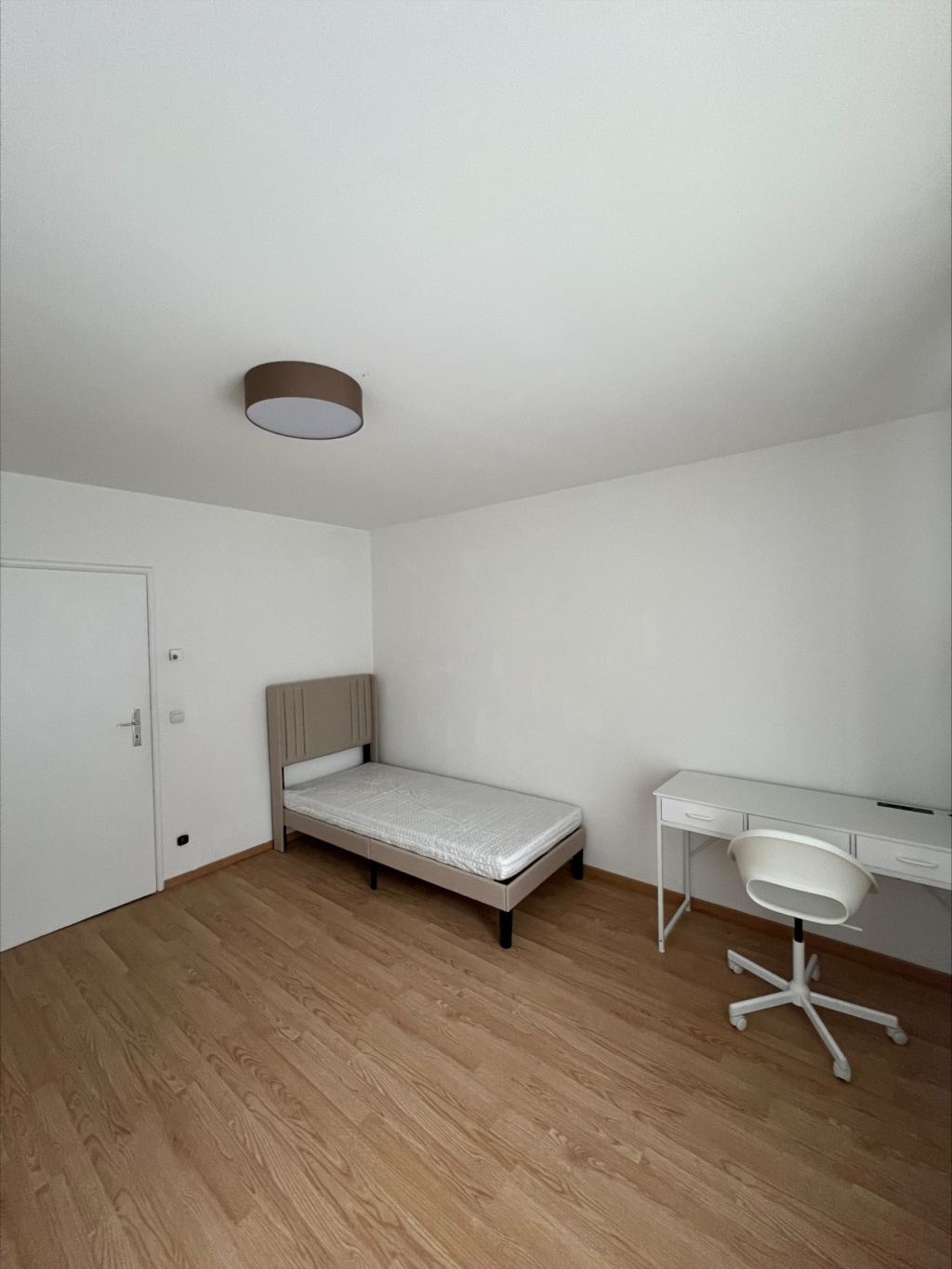 WG-Zimmer München Einhornallee 39 - Bild 2