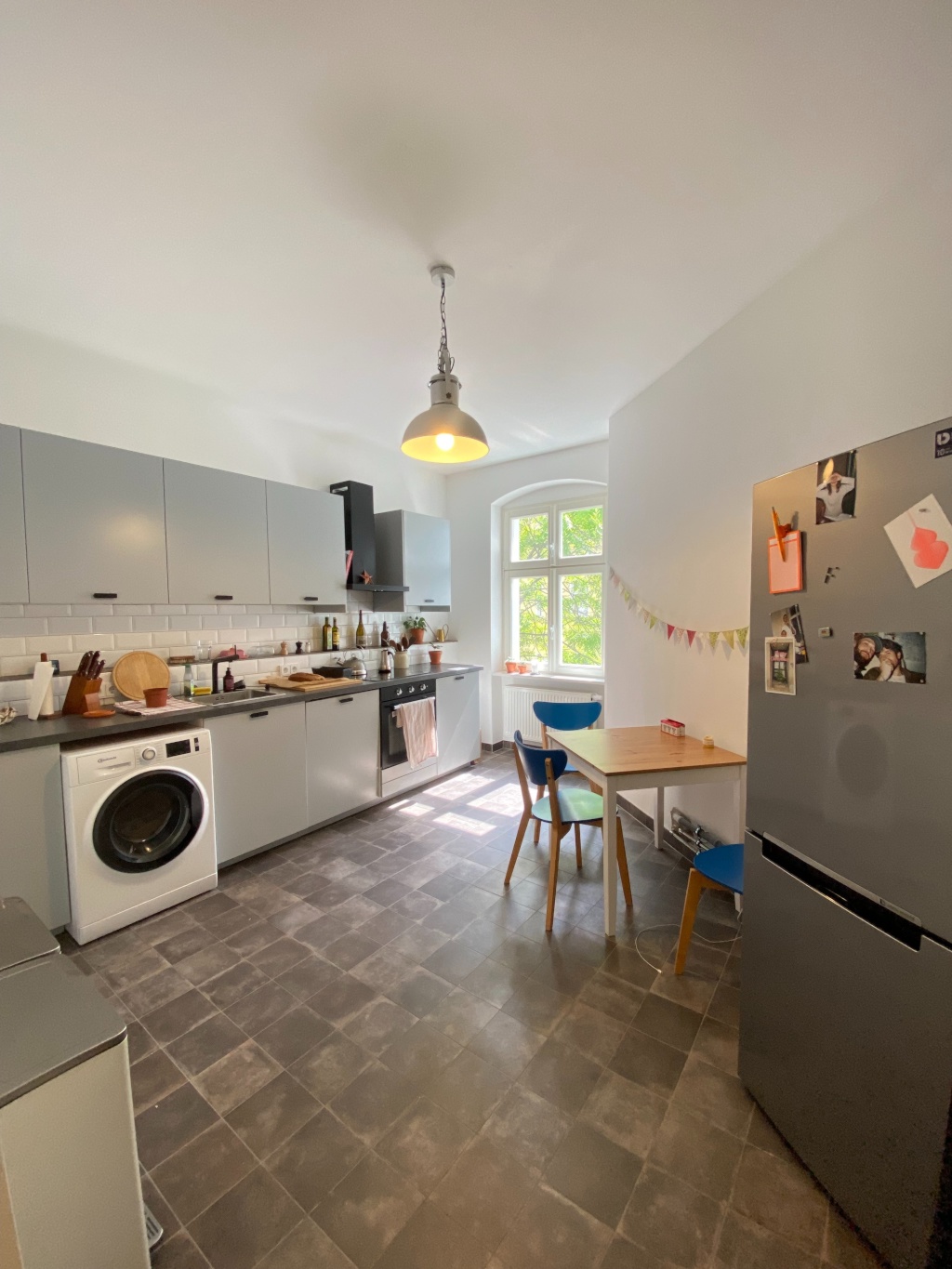 Helle, renovierte Altbauwohnung zur Zwischenmiete | 14.09.–31.10. | teilmöbliert – Genter Str., 13353 Berlin Wedding – Vorschaubild 3