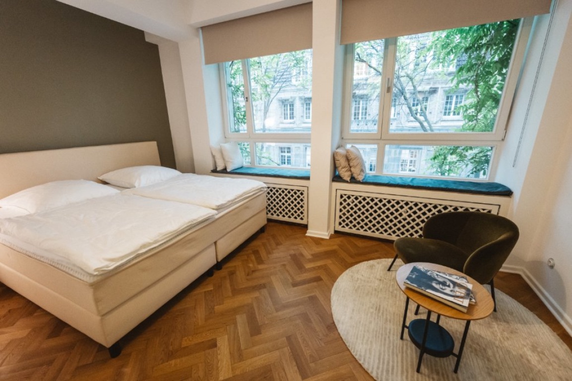 möblierte und zentrale 2-Zimmer Wohnung – St.-Apern-Straße, 50667 Köln Köln – Vorschaubild 2