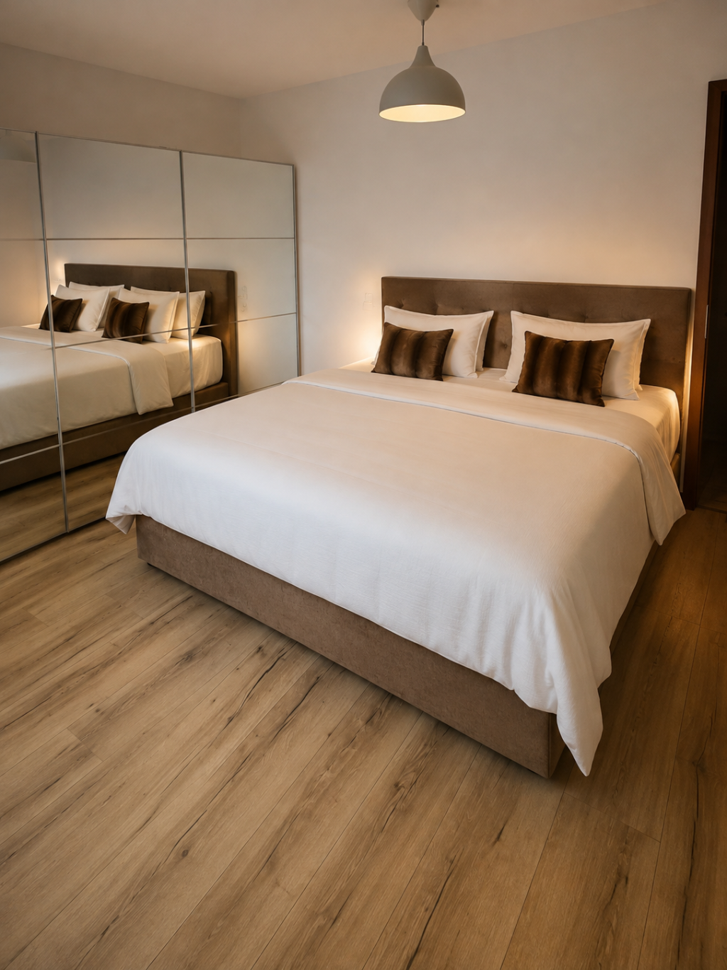 Flat Rummelsburg Lückstraße 2 - 2 mal 2 meter Schrammek Bett, luxurioes, Bequem