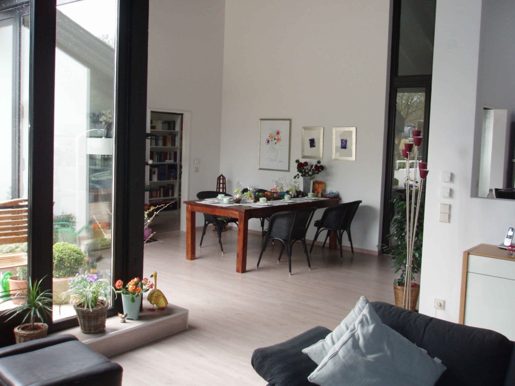 WG-Zimmer Lindenthal Görlitzer Straße - Blick-Wohnzimmer-Esszimmer