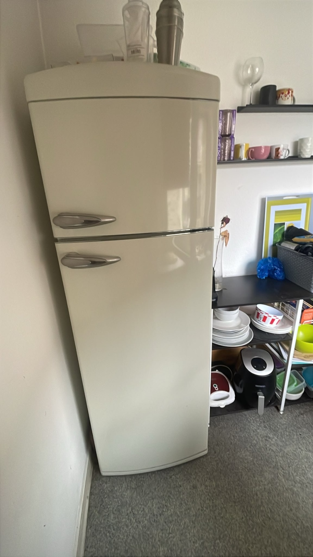 Nachmieter gesucht! Komplette Wohnung ab September abzugeben in Mainz Innenstadt in bester Lage! (2 Schlafzimmer, 1 Ankleidezimmer, Küche, Bad, Flur) – Mittlere Bleiche, 55116 Mainz Altstadt – Vorschaubild 11