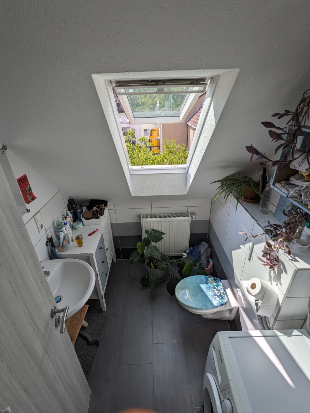 WG-Zimmer Humboldt-Gremberg Odenwaldstraße 46 - bad mit Waschmaschine