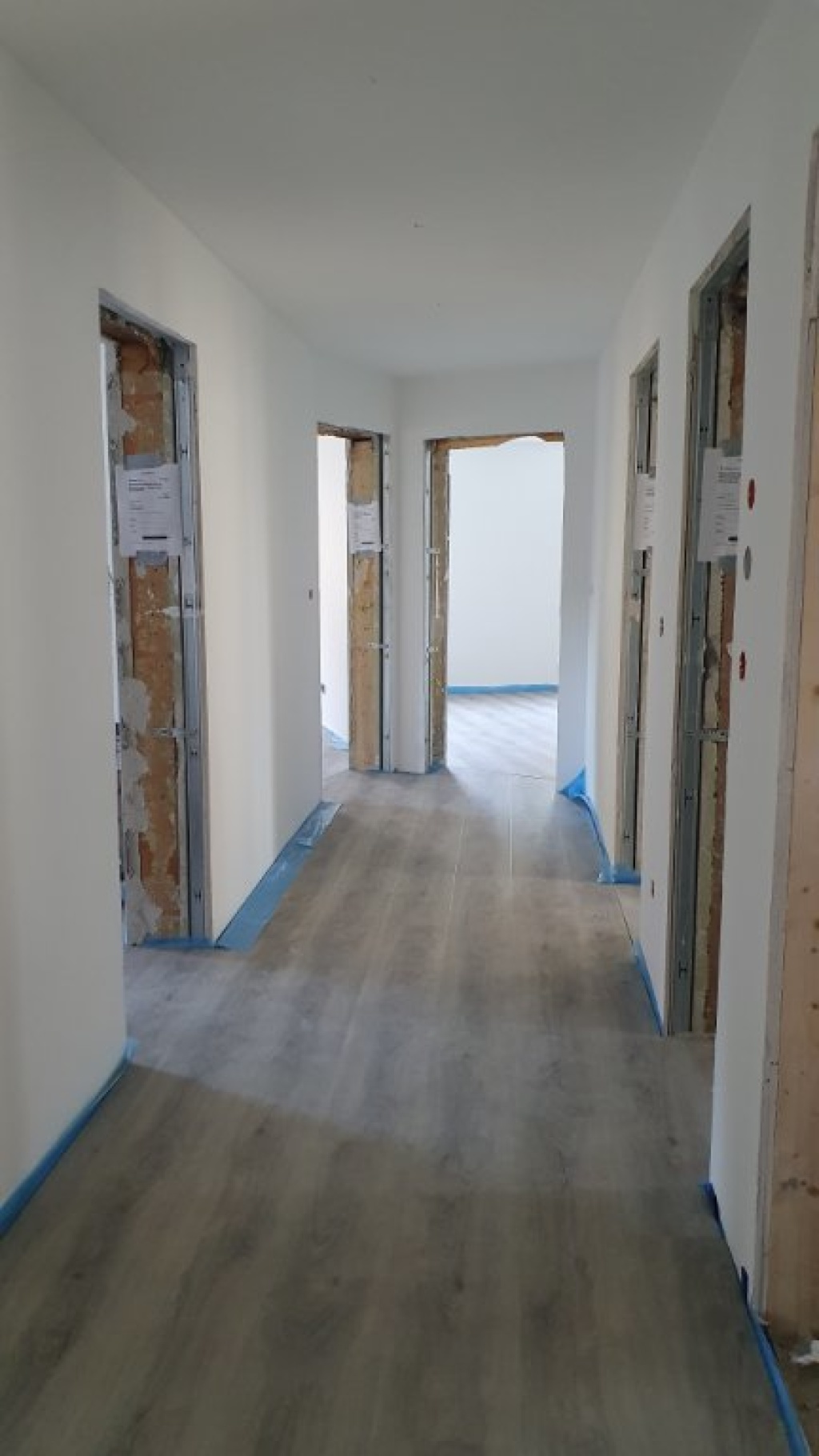 Habitación en WG Untertürkheim Beutelsbacher Straße 1 - Flur 1