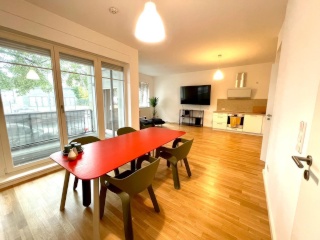 Möblierte, renovierte Wohnung in zentraler Lage — photo 1