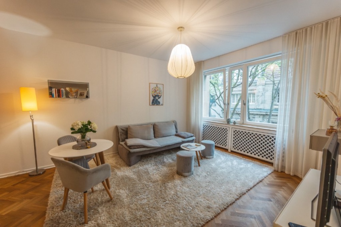 möblierte und zentrale 2-Zimmer Wohnung – St.-Apern-Straße, 50667 Köln Köln – Vorschaubild 6