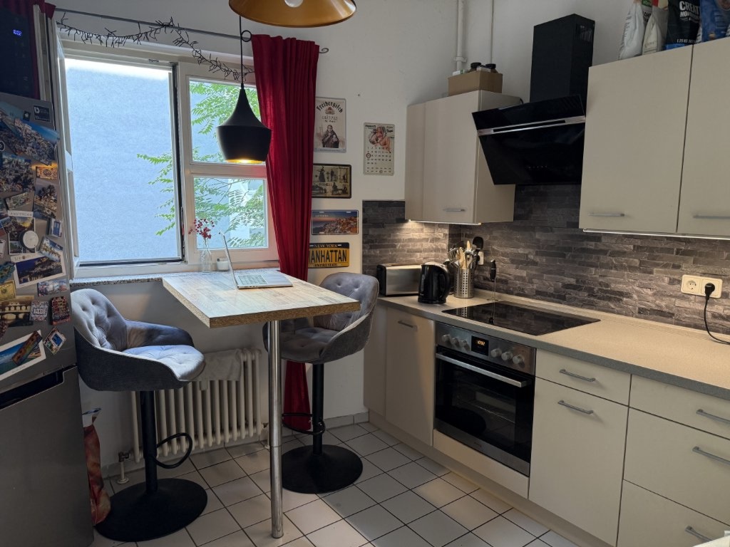 Ruhige, möblierte 2-Zimmer Wohnung mit Balkon nahe Mauerpark | ca. Dez. 2026 - Juni 2027 – Rheinsberger Straße, 10435 Berlin Mitte – Vorschaubild 3