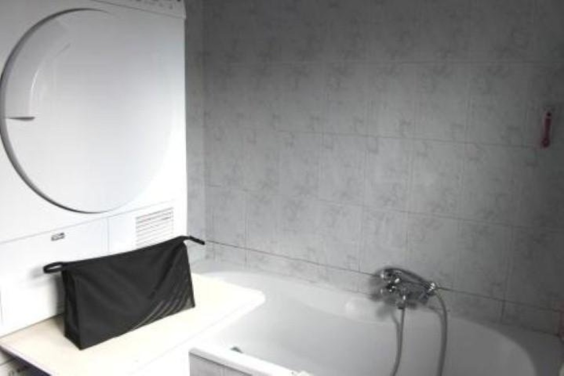 Wunderschöne 2-Zimmer Altbauwohnung in Würzburg – 97074 Würzburg Frauenland – Vorschaubild 6