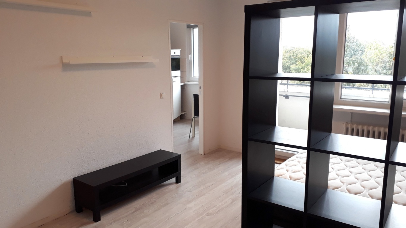 1-Zimmer-Wohnung Lichtenrade Barnetstr. 56 - Wohnzimmer