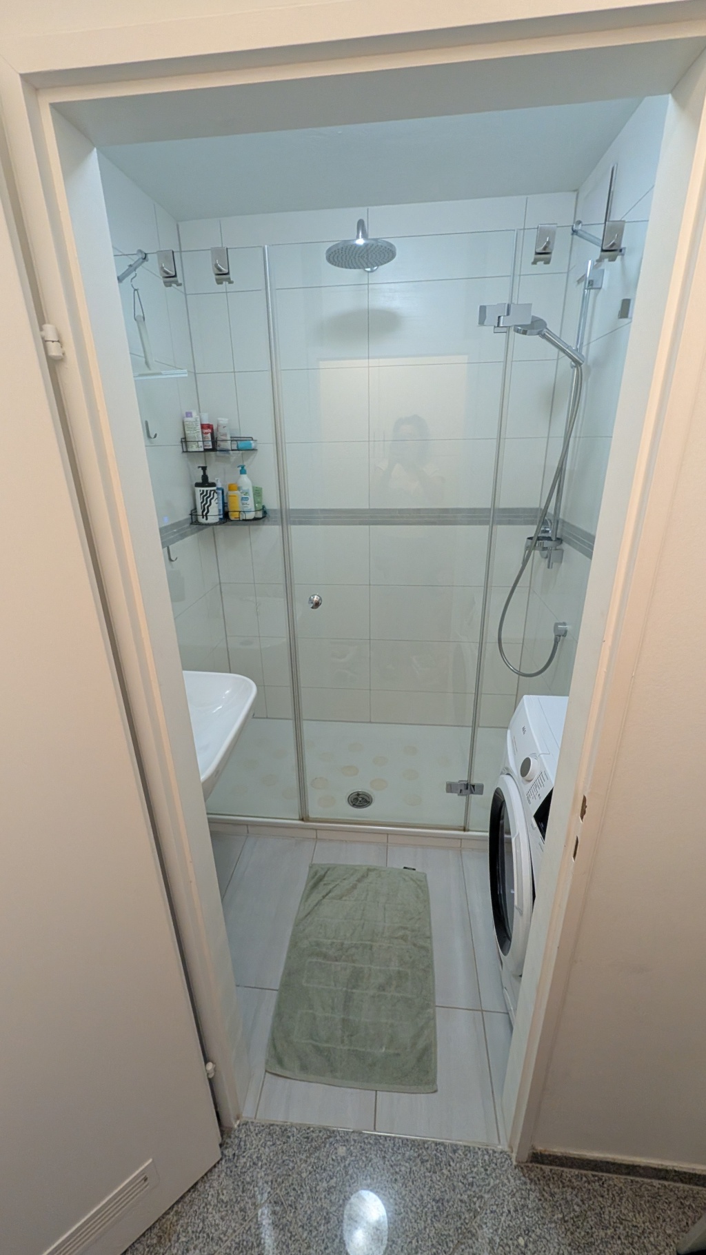 WG-Zimmer Birkach Kaiserstraße - Badezimmer