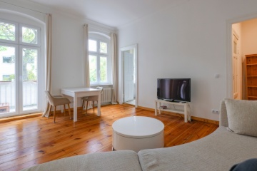 Schöne möblierte 2 Zimmer Wohnung für 1 Jahr- Anmeldung possible — photo 1