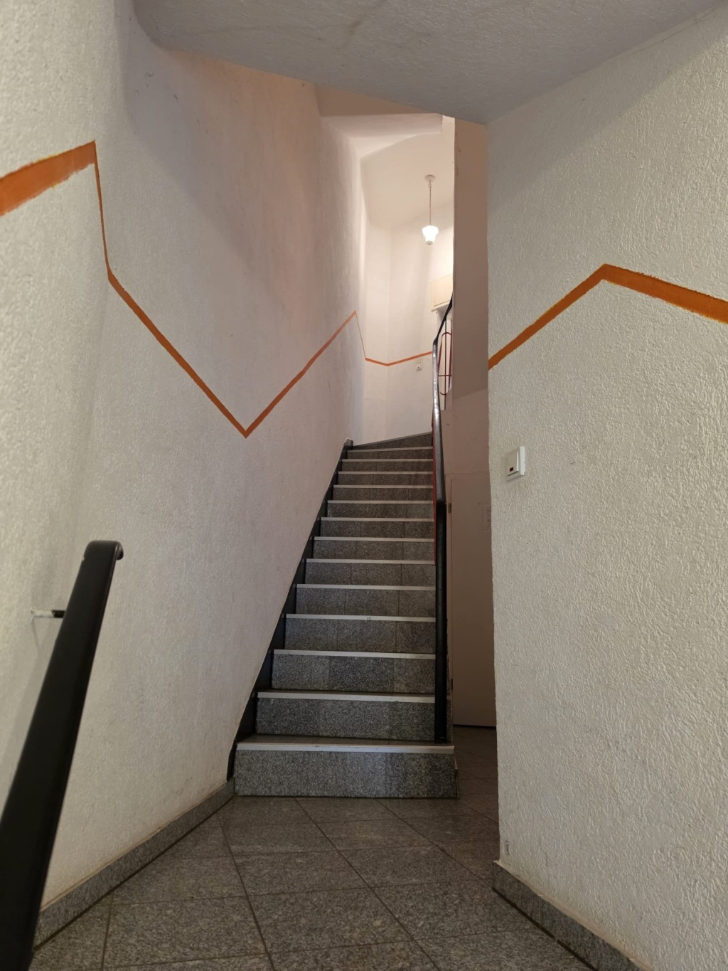 Zentrale 2-Zimmer-Wohnung auf der Nippeser Einkaufsmeile – 50733 Köln Nippes – Vorschaubild 2