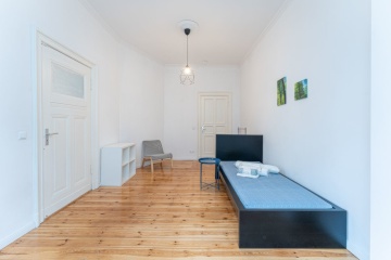 Schicke und charmante Wohnung in lebendiger Straße — photo 1
