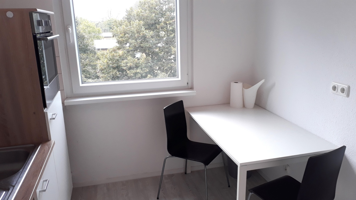 1-Zimmer-Wohnung Lichtenrade Barnetstr. 56 - Küchentisch