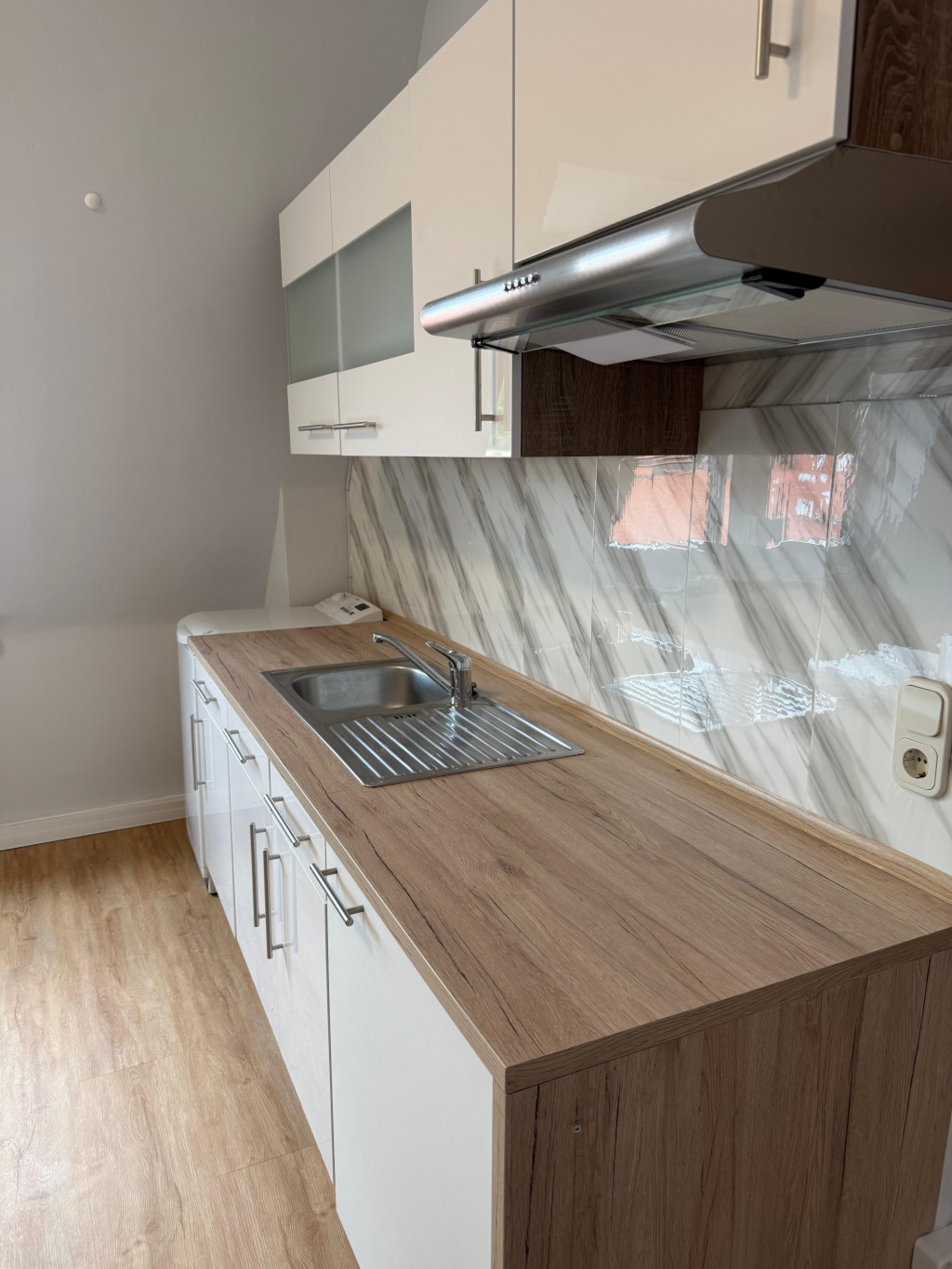 Vollmöblierte Einzimmerwohnung Erstbezug – 68169 Mannheim Neckarstadt – Vorschaubild 3