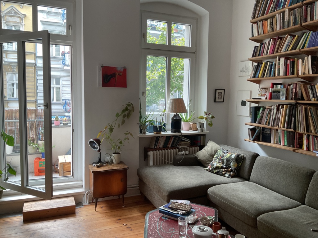 Apartamento Neukölln Selchower Strasse - Wohnzimmer mit Schlafcouch