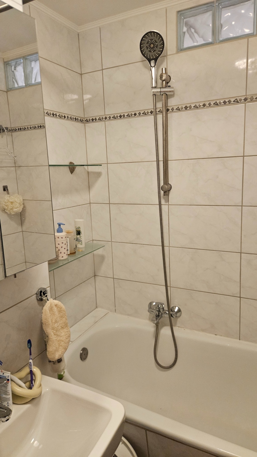 Voll Möbliertes Wohnung in Milbertshofen -ohne Provision- – 80807 München Milbertshofen-Am Hart – Vorschaubild 8
