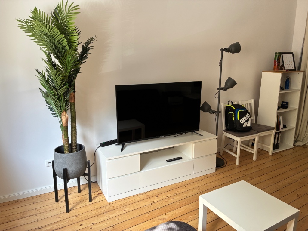 Möblierte 2-Zimmer-Wohnung Hochparterre in Unterbilk zur Zwischenmiete - Zeitraum flexibel - auch Teilzeitraum möglich – 40223 Düsseldorf Bilk – Vorschaubild 3