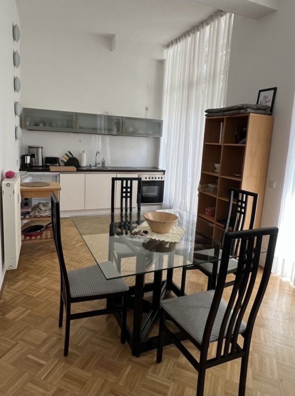Möbliertes 2-Zimmer-Appartement mit Balkon – stilvoll & zentral im Belgischen Viertel