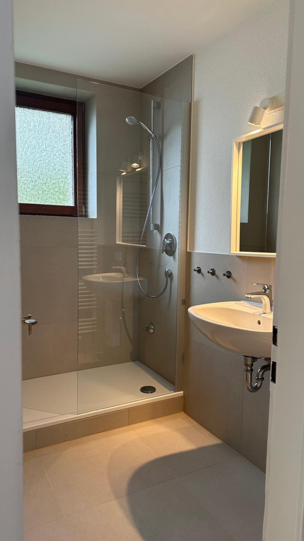 Nur noch 1 WG-Zimmer frei | Erstbezug nach Kernsanierung | 3er-WG in Düsseldorf-Pempelfort | 785 € warm – 40477 Düsseldorf Pempelfort – Vorschaubild 6