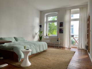 14. Sept - 5. Oct 2026 cozy & quiet 2 room zwischenmiete Ostkreuz balcony short term central zentral — photo 1