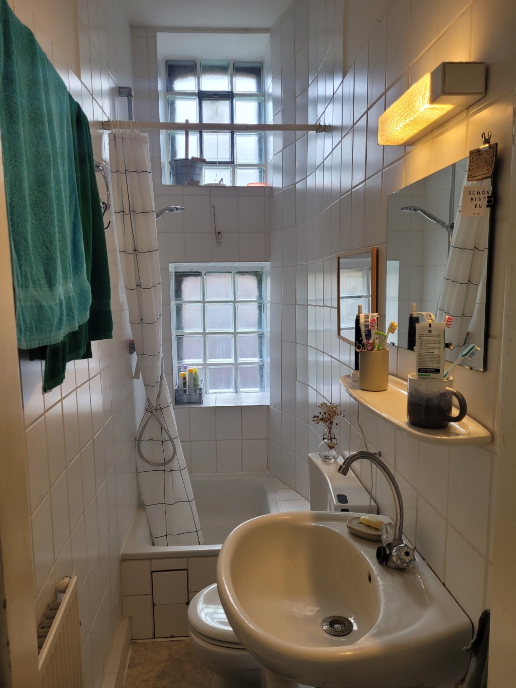 WG-Zimmer Nippes Xantener Straße - Bad