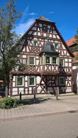 Ad image: Gehobene Wohngemeinschaft in historischem Haus