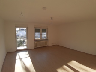 Imagen del anuncio: modernisiert, 2 Balkone, Einbauküche, 3er oder 4er WG geeignet
