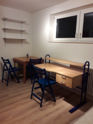 Anzeigenbild: Uninahes möbliertes Zimmer