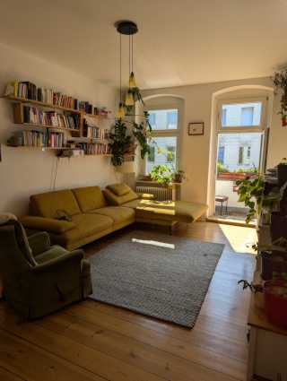 Gemütliche und helle 2-Zimmer-Wohnung zur Untermiete (12. bis 26. September) in Berlin, Wedding. 600 € – 70 m2 — photo 1