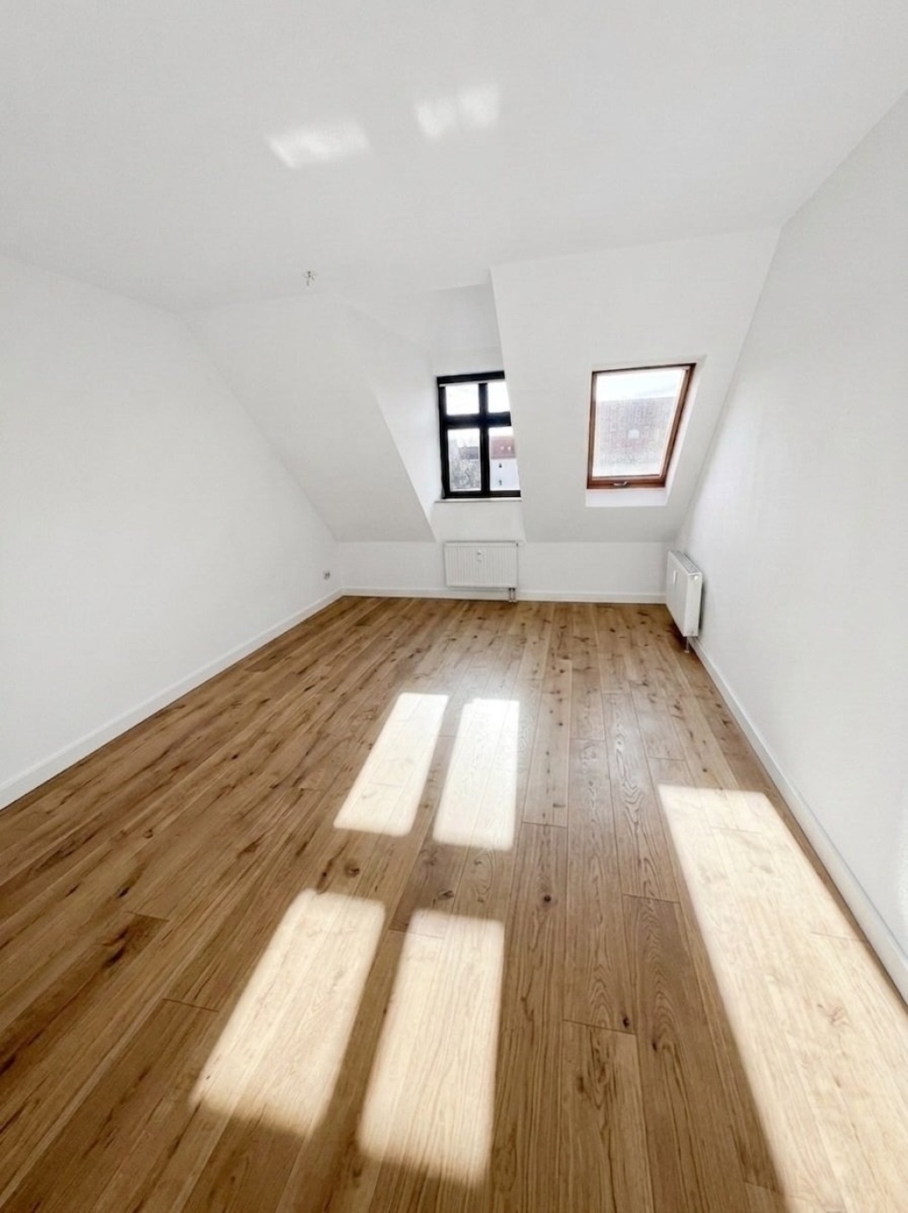 Attraktive 3-Zimmer-Wohnung in Gohlis-Süd mit Einbauküche und Gartennutzung – 4105 Leipzig Gohlis-Süd – Vorschaubild 2