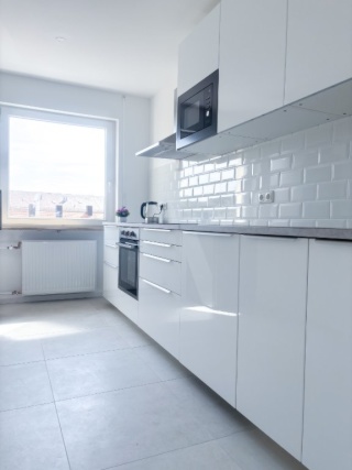 Anzeigenbild: Moderne 3-Zimmer-Oase in Top-Lage: Erstklassiger Komfort – Perfekt für Paare, Familien oder WGs!