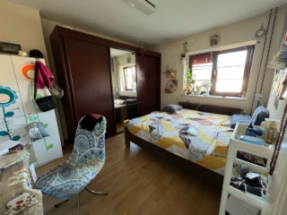 Anzeigenbild: Cozy room in house with garden, porch, music room amd more