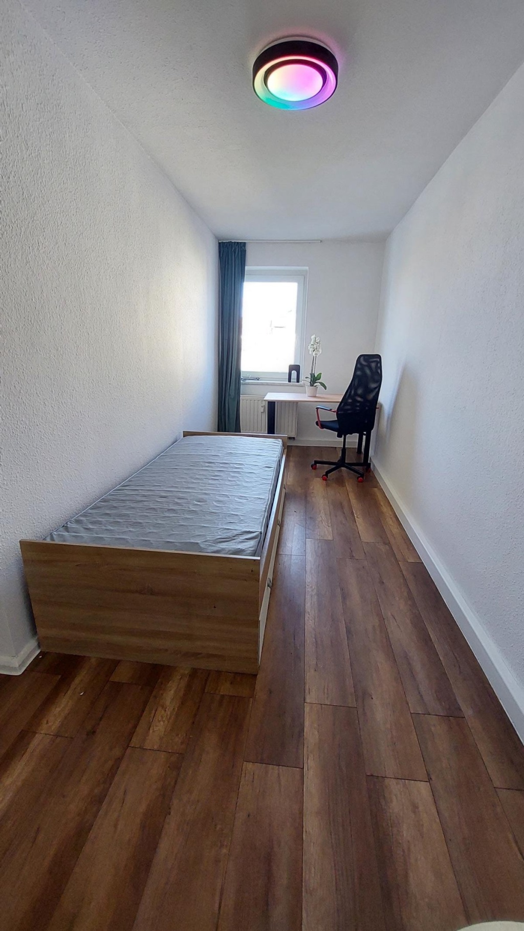 WG-Zimmer Sachsen - Limbach-Oberfrohna Chemnitzer Str. 15 - Small room
