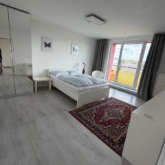Möblierte 2-Zimmer-Wohnung mit Balkon und Einbauküche in Berlin — photo 1