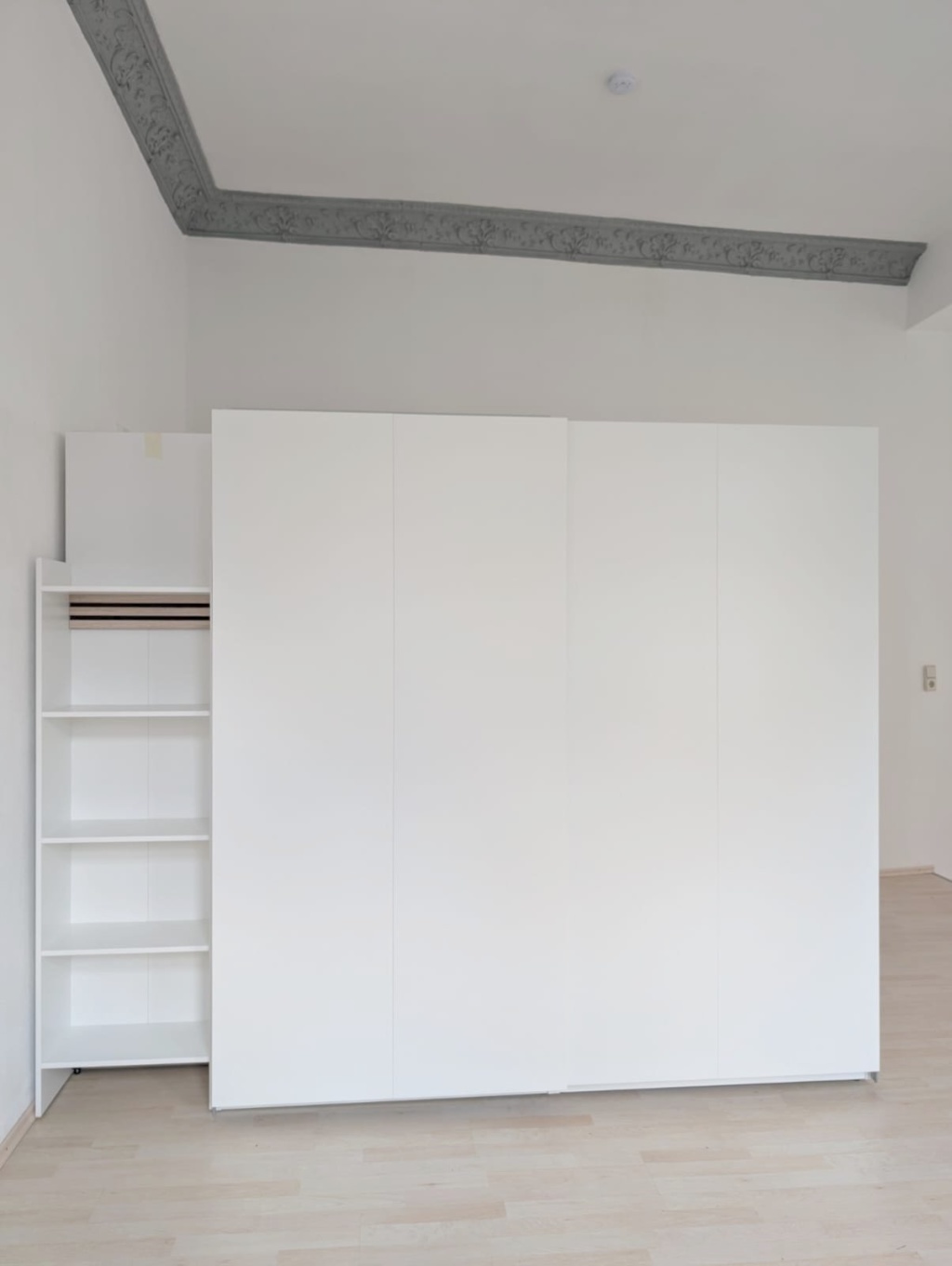 Geräumige, helle, teilmöblierte 1,5 Zimmerwohnung mit Gartenmitbenutzung – 39124 Magdeburg Neue Neustadt – Vorschaubild 2
