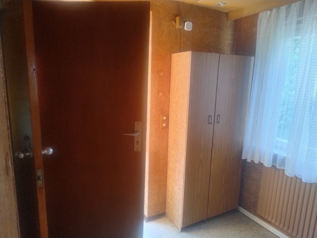 Wohnung Marienfelde Nähe S Marienfelde - Flur (rechts Tür zu kleinem WC)