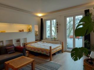 Schöne möblierte Wohnung mit Balkon zur Zwischenmiete — photo 1