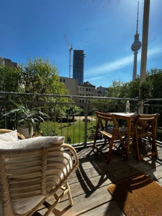 Sunny apartment in the heart of Berlin, 3-month sublet — photo 1