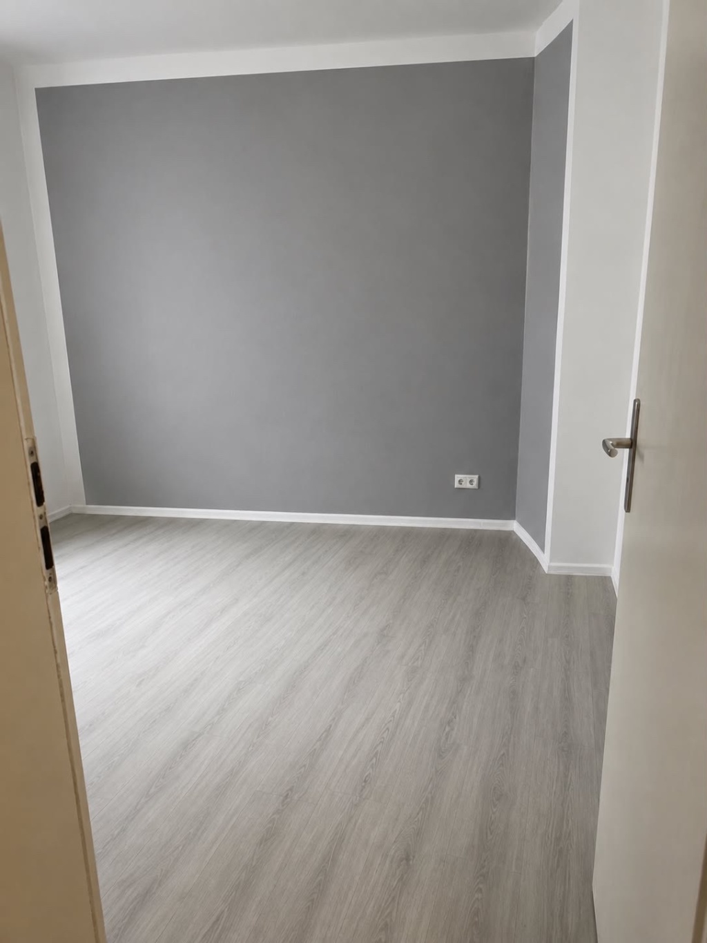 2-zimmer Wohnung Stresemannstraße ab 1.10