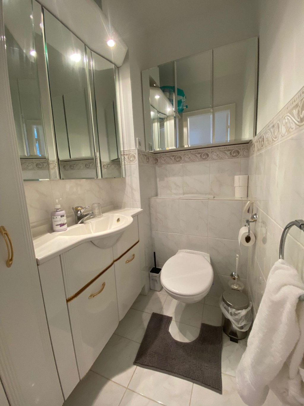 Ruhiges und schickes Studio Apartment im Zentrum von Wandsbek – 22179 Hamburg Bramfeld – Vorschaubild 4