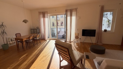Zwischenmiete / Sublet: 1 October - 31 December 2026 — photo 1