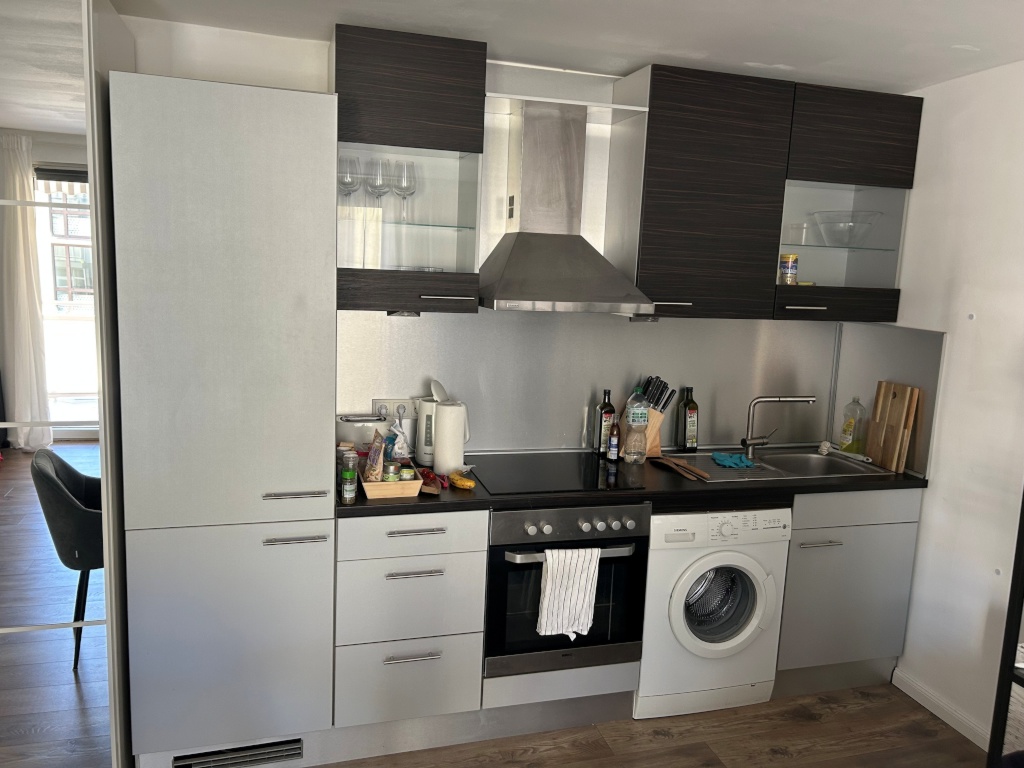 Vollmöbliert & all-inclusive: 1-Zimmer-Wohnung Innenstadt – furnished studio, Dec 2026–Sept 2027 – 60311 Frankfurt am Main Innenstadt – Vorschaubild 6